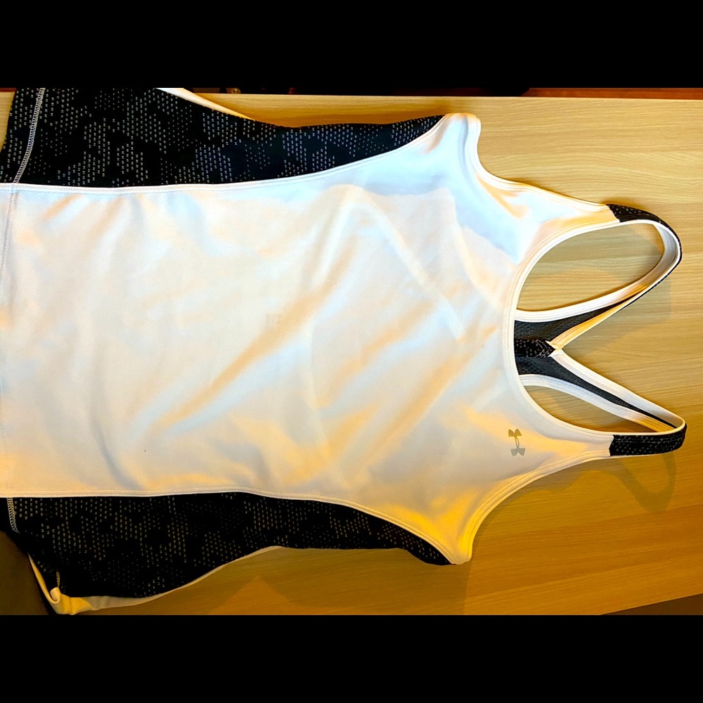 under armor training tank top🤍